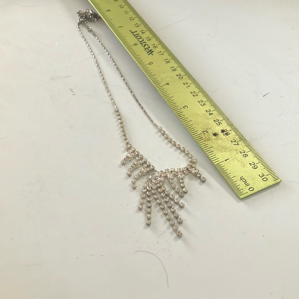 Dressy new necklace
